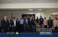 خلال جولته بكلية الهندسة بشبرا : رئيس جامعة بنها : حريصون على تنمية مهارات الطلاب وتشجيع ممارسة الأنشطة الطلابية